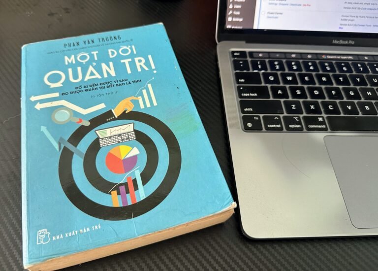 Một đời quản trị - Đố ai đếm được vì sao, đo được quản trị biết bao là tình